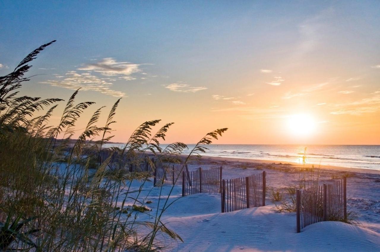 Ocean Dunes Villas #111, Beach Condo In Coligny Beach, 43 S Forest Beach Dr, Hilton Head Sc, Oceanfront Condo, Heated Pool, By Vacation Rental Hhi Hilton Head Island Buitenkant foto